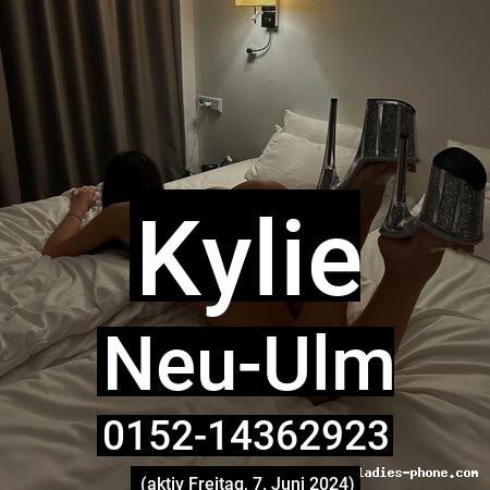 Kylie aus Neu-Ulm