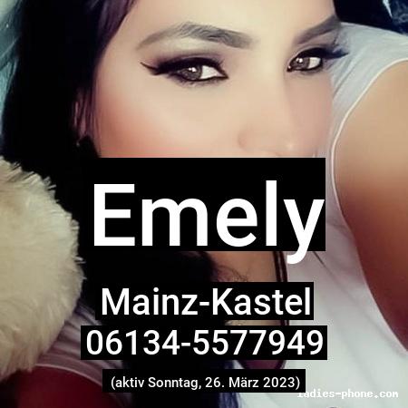 Emely aus Mainz-Kastel