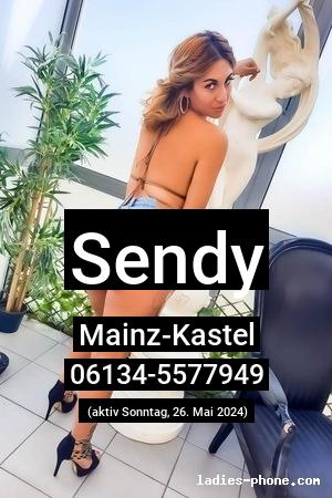 Sendy aus Mainz-Kastel